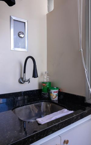 Apartamento à venda com 64m², 2 quartos e 1 vagaÁrea de Serviço