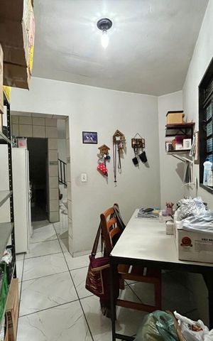 Casa à venda com 230m², 2 quartos e 3 vagas Casa à venda com 230m², 2 quartos e 3 vagasEscritório