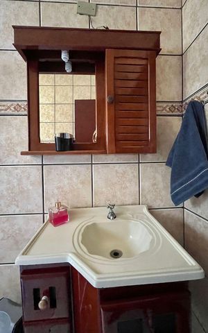 Casa à venda com 230m², 2 quartos e 3 vagas Casa à venda com 230m², 2 quartos e 3 vagasBanheiro