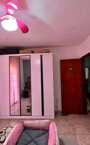 Casa à venda com 230m², 2 quartos e 3 vagas Casa à venda com 230m², 2 quartos e 3 vagasQuarto 2