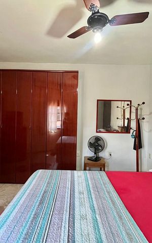 Casa à venda com 230m², 2 quartos e 3 vagas Casa à venda com 230m², 2 quartos e 3 vagas Suíte