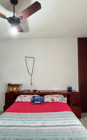 Casa à venda com 230m², 2 quartos e 3 vagas Casa à venda com 230m², 2 quartos e 3 vagas Suíte