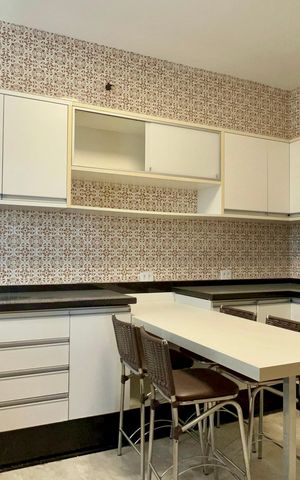 Apartamento para alugar com 120m², 2 quartos e 1 vaga Apartamento para alugar com 120m², 2 quartos e 1 vagaCozinha