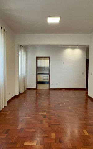 Apartamento para alugar com 120m², 2 quartos e 1 vaga Apartamento para alugar com 120m², 2 quartos e 1 vagaSala