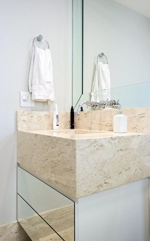 Apartamento à venda com 186m², 3 quartos e 4 vagasBanheiro Suíte 2