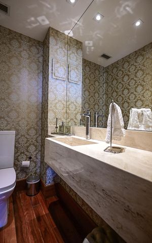 Apartamento à venda com 186m², 3 quartos e 4 vagasLavabo