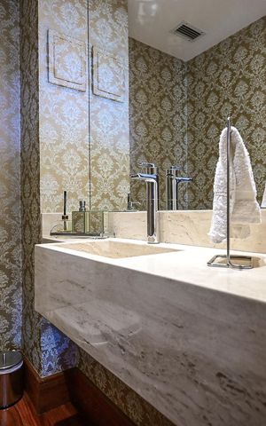 Apartamento à venda com 186m², 3 quartos e 4 vagasLavabo