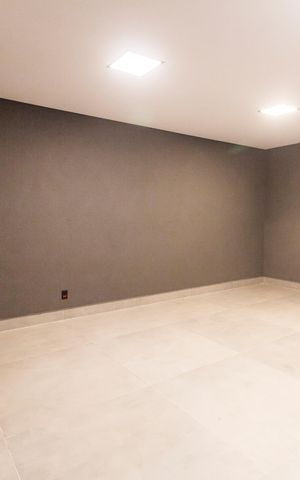 Casa de condomínio à venda com 525m², 4 quartos e 8 vagas Casa de condomínio à venda com 525m², 4 quartos e 8 vagasÁrea comum - Salão de festas