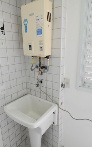 Casa de condomínio à venda com 146m², 3 quartos e 2 vagasÁrea de Serviço
