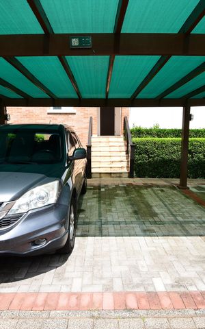 Casa de condomínio à venda com 146m², 3 quartos e 2 vagasGaragem