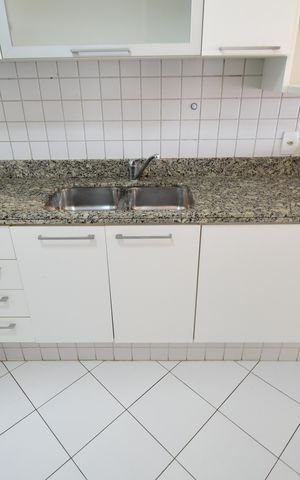 Casa de condomínio à venda com 146m², 3 quartos e 2 vagasCozinha
