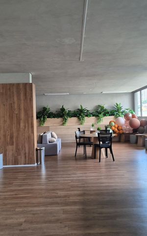 Apartamento à venda com 189m², 3 quartos e 3 vagas Apartamento à venda com 189m², 3 quartos e 3 vagasÁrea externa