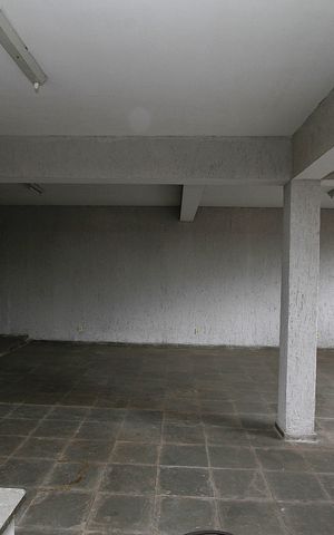 Casa à venda com 390m², 6 quartos e 2 vagasÁrea externa