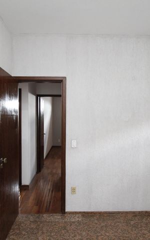 Casa à venda com 390m², 6 quartos e 2 vagasQuarto 2