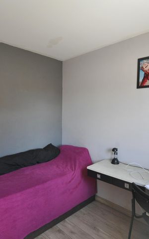 Casa à venda com 120m², 3 quartos e 2 vagasQuarto 3