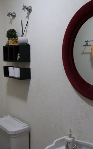 Casa à venda com 205m², 4 quartos e 2 vagasBanheiro 2