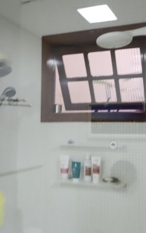 Casa à venda com 205m², 4 quartos e 2 vagasBanheiro suíte
