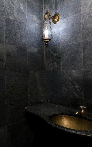 Apartamento à venda com 376m², 4 quartos e 4 vagas Apartamento à venda com 376m², 4 quartos e 4 vagasLavabo