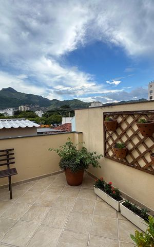 Casa de condomínio à venda com 196m², 4 quartos e 2 vagasTerraço