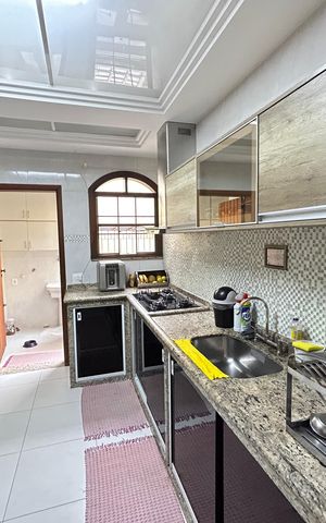 Casa de condomínio à venda com 196m², 4 quartos e 2 vagasCozinha