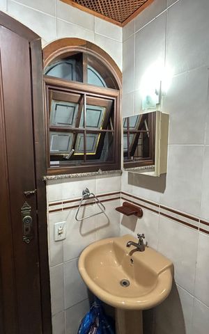 Casa de condomínio à venda com 196m², 4 quartos e 2 vagasBanheiro 3