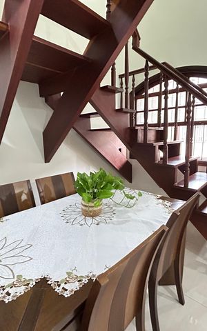 Casa de condomínio à venda com 196m², 4 quartos e 2 vagasSala de Jantar