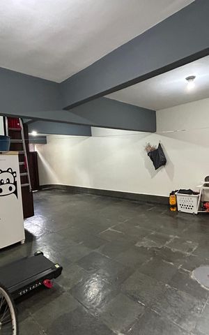 Casa de condomínio à venda com 196m², 4 quartos e 2 vagasGaragem