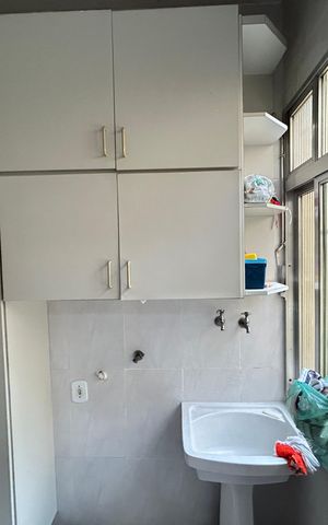 Casa de condomínio à venda com 196m², 4 quartos e 2 vagasÁrea de Serviço 1