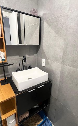 Apartamento à venda com 40m², 2 quartos e 1 vaga Apartamento à venda com 40m², 2 quartos e 1 vagaBanheiro