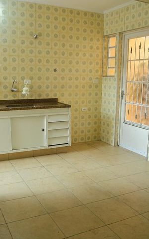 Casa à venda com 170m², 4 quartos e 2 vagasCozinha  casa 1 