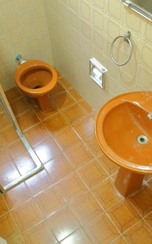 Casa à venda com 170m², 4 quartos e 2 vagasBanheiro -Casa 1 