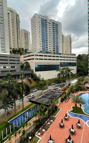 Apartamento à venda com 77m², 2 quartos e 2 vagasVista da janela