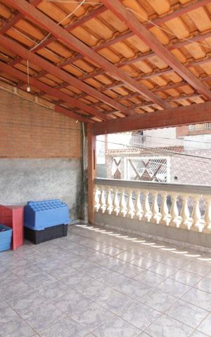 Casa para alugar com 150m², 2 quartos e 2 vagas Casa para alugar com 150m², 2 quartos e 2 vagasSacada