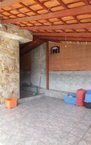 Casa para alugar com 150m², 2 quartos e 2 vagas Casa para alugar com 150m², 2 quartos e 2 vagasSacada