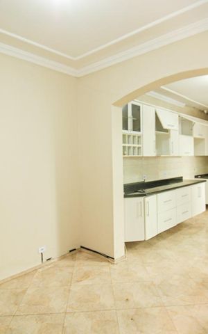 Casa para alugar com 150m², 2 quartos e 2 vagas Casa para alugar com 150m², 2 quartos e 2 vagasCozinha