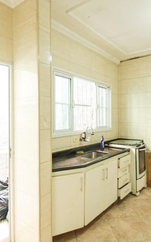 Casa para alugar com 150m², 2 quartos e 2 vagas Casa para alugar com 150m², 2 quartos e 2 vagasCozinha