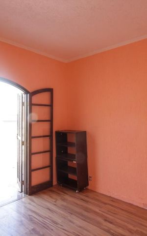 Casa para alugar com 150m², 2 quartos e 2 vagas Casa para alugar com 150m², 2 quartos e 2 vagasQuarto 1