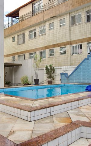 Apartamento à venda com 164m², 4 quartos e 2 vagasÁrea comum - Piscina