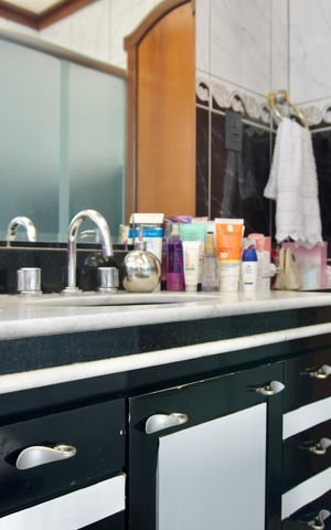 Apartamento à venda com 164m², 4 quartos e 2 vagasBanheiro da Suíte 2