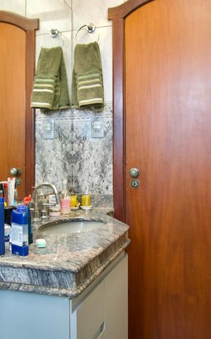 Apartamento à venda com 164m², 4 quartos e 2 vagasBanheiro Social