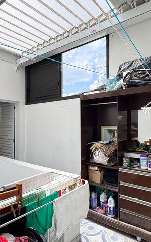 Casa à venda com 76m², 2 quartos e 2 vagas Casa à venda com 76m², 2 quartos e 2 vagasÁrea de Serviço