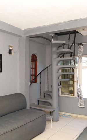 Casa à venda com 250m², 4 quartos e 1 vagaSala