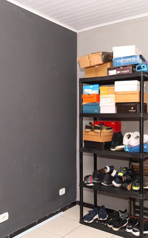 Casa à venda com 250m², 4 quartos e 1 vagaSala entre quartos