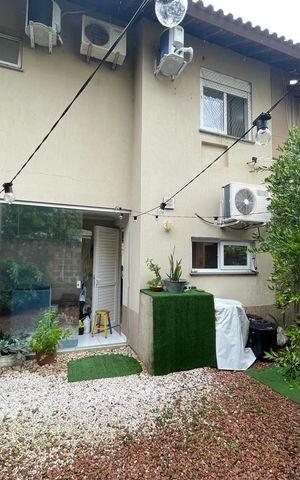 Casa de condomínio à venda com 130m², 3 quartos e 2 vagas