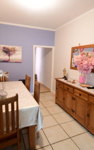 Casa à venda com 152m², 3 quartos e 1 vagaSala