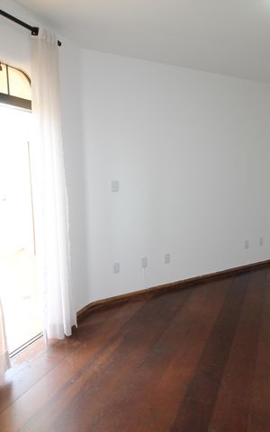 Apartamento para alugar com 310m², 6 quartos e 2 vagasQuarto 1