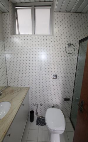 Apartamento para alugar com 310m², 6 quartos e 2 vagasBanheiro da Suíte 2