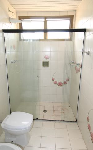 Apartamento para alugar com 310m², 6 quartos e 2 vagasBanheiro 