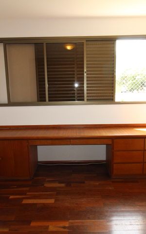 Apartamento para alugar com 310m², 6 quartos e 2 vagasQuarto 4