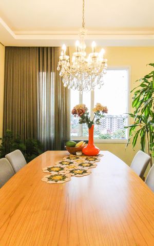 Apartamento à venda com 99m², 3 quartos e 3 vagas Apartamento à venda com 99m², 3 quartos e 3 vagasSala